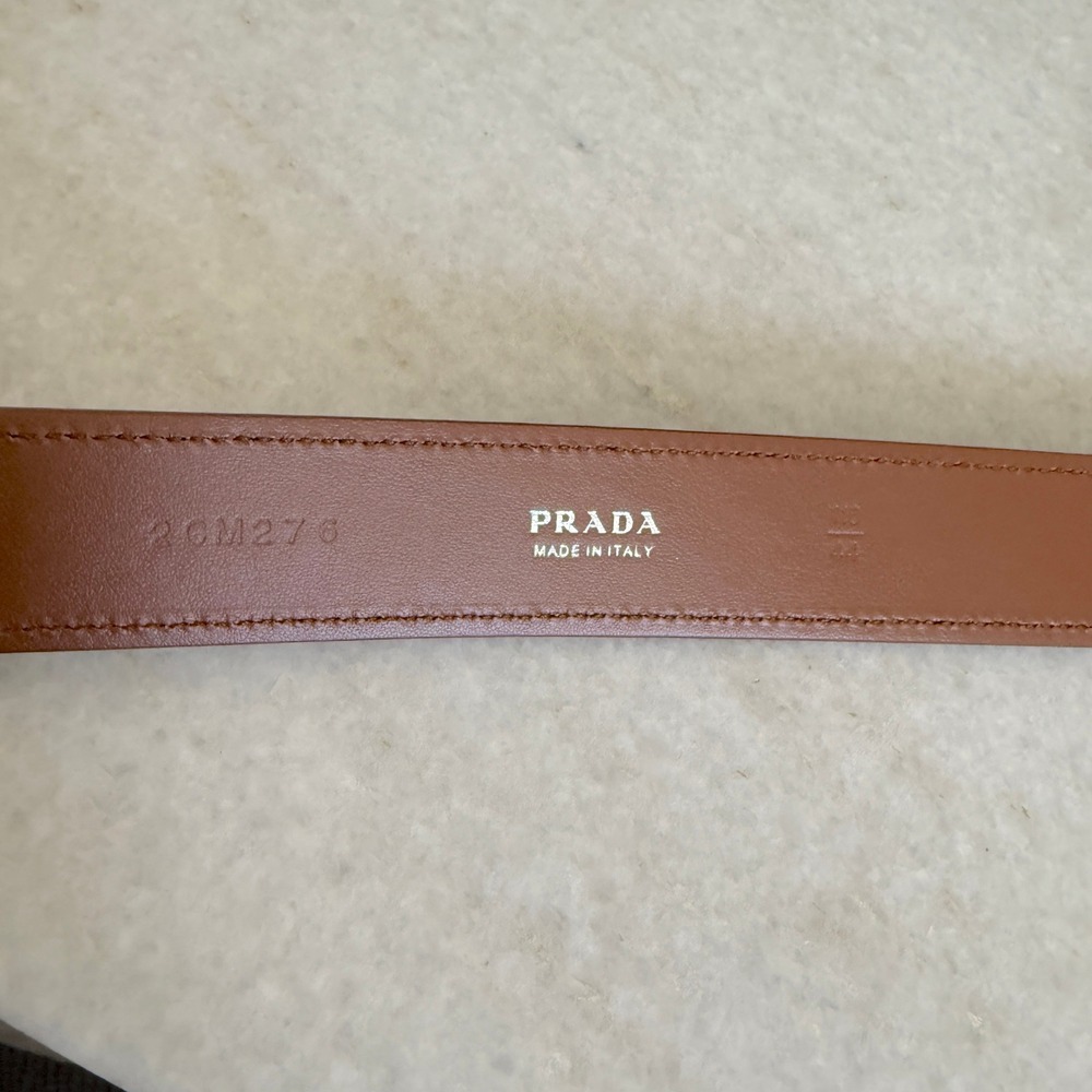 Prada 2CM276 Men's Pebbled Brown Leather Belt silver buckle, 110cm - Picture 5 of 5
